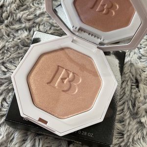 Fenty Beauty - Killawatt Freestyle Highlighter in Hu$tla Baby